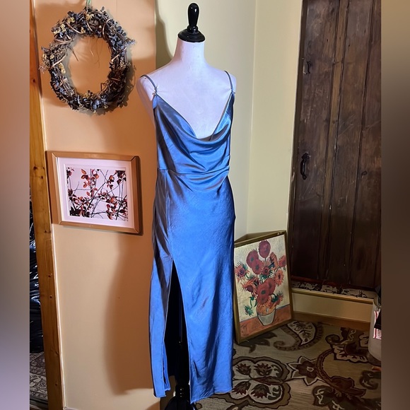 LIONESS Size XXL Slinky Draped Front Spaghetti Strap Midi-Dress Satin $179 NEW - Picture 4 of 17